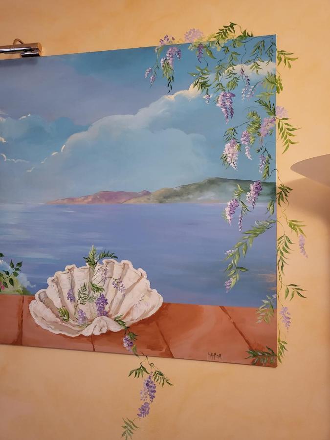 The Shell Apartment Bordighera Luaran gambar