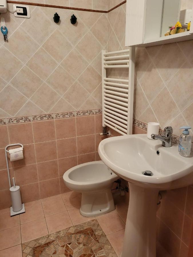 The Shell Apartment Bordighera Luaran gambar